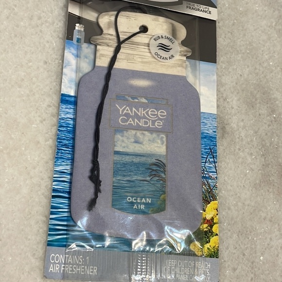 Yankee Candle Ocean Air Air Car Camper Locker Freshener New - Picture 4 of 4